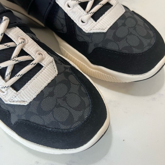 Coach Men's Black and White Sneakers - Picture 4 of 10